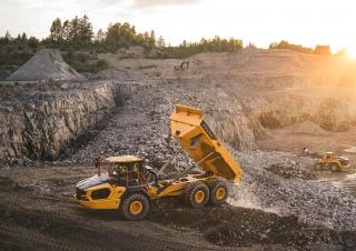 Съчленени самосвали Volvo A40