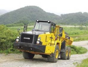 Съчленени самосвали Komatsu HM300-2