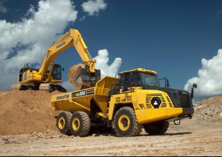 Съчленени самосвали Komatsu HM300-5E0