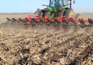 Култиватори Kuhn Gladiator 1210M-1240
