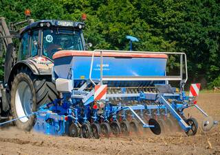 Сеялки Lemken Saphir 10/300