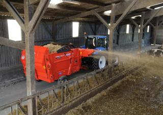 Пасищен инвентар Смесители за фураж Kuhn Primor 4260 M Cut Control