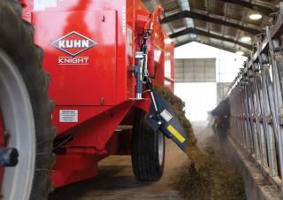 Пасищен инвентар Смесители за фураж Kuhn RA 130