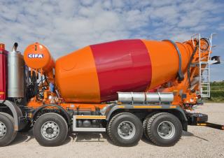 Смесители за камиони CIFA RY 1300