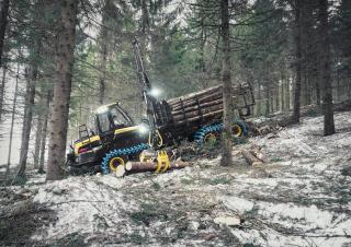 Горска техника Спедитори Ponsse Bison