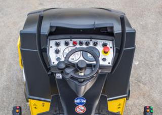 Валяци Тандемни вибрационни валяци Bomag BW 135 AD-5