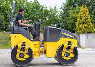 Валяци Тандемни вибрационни валяци Bomag BW 138 AD-5
