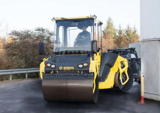 Валяци Тандемни вибрационни валяци Bomag BW 154 AD-5