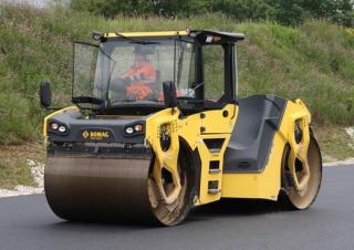 Валяци Тандемни вибрационни валяци Bomag BW 206 AD-50