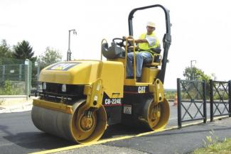 Валяци Тандемни вибрационни валяци Caterpillar CB 224 E