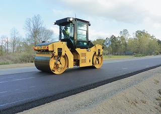 Валяци Тандемни вибрационни валяци Caterpillar CB44B