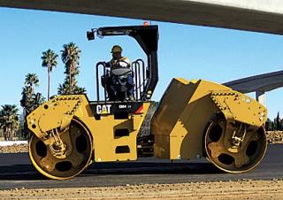 Валяци Тандемни вибрационни валяци Caterpillar CB54XW