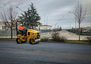 Валяци Тандемни вибрационни валяци Caterpillar CC2.7 GC