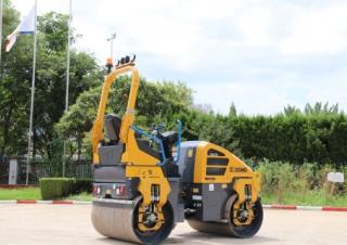 Валяци Тандемни вибрационни валяци XCMG XD120