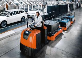 Теглещи трактори Toyota CBT 4 