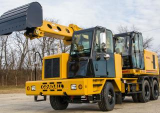 Телескопични екскаватори Gradall XL 4100 V