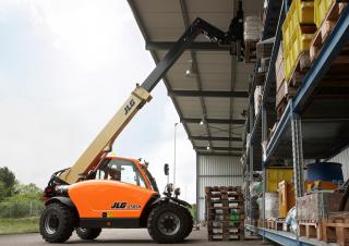 Телескопични манипулатори на материали JLG 2505 H