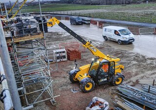 Телескопични манипулатори на материали JCB 525-60 HI-VIZ