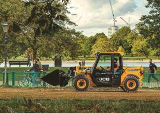 Електрически телескопични товарачи JCB 525-60E Hi-Viz 