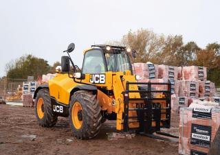 Телескопични манипулатори на материали JCB 531-70