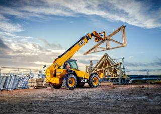 Телескопични манипулатори на материали JCB 540-140 Hi-Viz