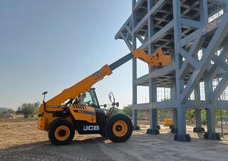 Телескопични манипулатори на материали JCB 540-70