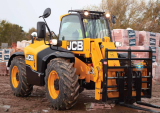 Телескопични манипулатори на материали JCB 541-70