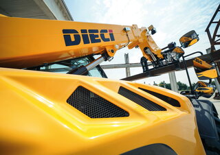Телескопични манипулатори на материали Dieci Dedalus 30.7 GD