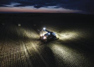 Телескопични манипулатори на материали New Holland LM 7.42 Elite