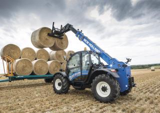 Телескопични манипулатори на материали New Holland LM 7.42 Elite