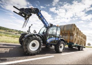 Телескопични манипулатори на материали New Holland LM 7.42 Elite