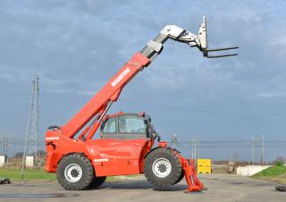 Телескопични манипулатори на материали Manitou MHT 1490