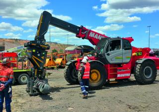 Телескопични манипулатори на материали Manitou MHT-X 11250 Mining