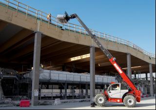 Телескопични манипулатори на материали Manitou MT 1335 easy