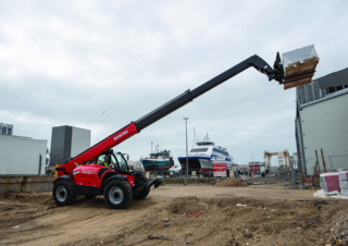 Телескопични манипулатори на материали Manitou MT 1335 EASY Standard