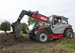 Телескопични манипулатори на материали Manitou MT 1335 Comfort