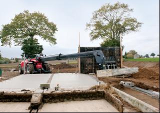 Телескопични манипулатори на материали Manitou MT 1335 Comfort