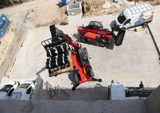 Телескопични манипулатори на материали Manitou MT 1440 A 100 D Comfort