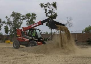 Телескопични манипулатори на материали Manitou MXT 840 P