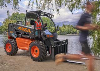 Телескопични манипулатори на материали Ausa T 164 E X4