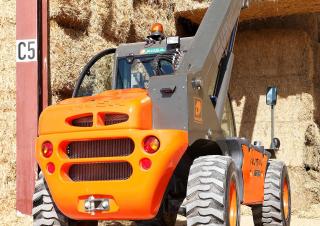 Телескопични манипулатори на материали Ausa T 235 H