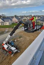 Телескопични манипулатори на материали Bobcat T 40170