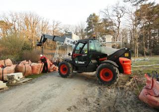 Телескопични манипулатори на материали Bobcat T35.130S 75 IV