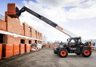 Телескопични манипулатори на материали Bobcat T35.140S 100 V