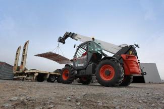 Телескопични манипулатори на материали Bobcat T40180 IIIB