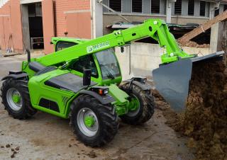 Телескопични манипулатори на материали Merlo TF 35.7 CS-120