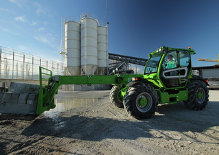 Телескопични манипулатори на материали Merlo TF 45.11 T-CS-156-CVTRONIC