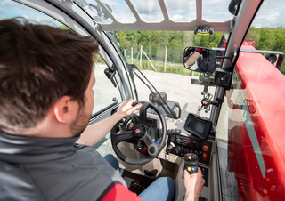 Телескопични манипулатори на материали Massey Ferguson TH.8043 H 