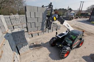 Телескопични манипулатори на материали Bobcat TL 470 HF