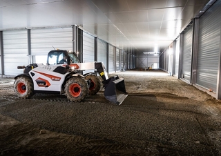 Телескопични манипулатори на материали Bobcat TL26.60 Low Cab 75 V
